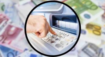 Non commettere questo errore quando prelevi al bancomat: metti a rischio la tua sicurezza